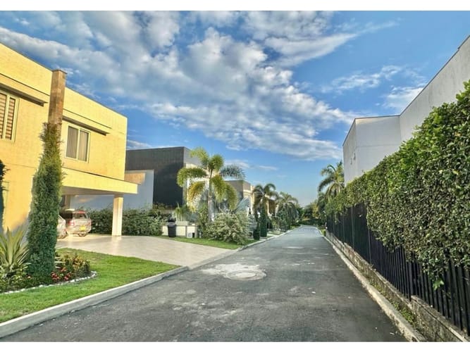 Casa de 4 alcobas en venta en Pance, Cali, 800 m² · foto 4 de 24
