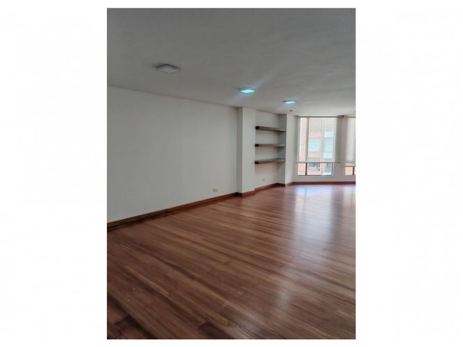 Apartamento de 3 alcobas en venta en Chico Norte, Bogotá, 147 m² · foto 5 de 24