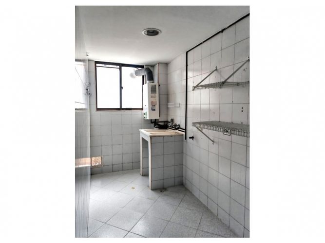 Apartamento de 3 alcobas en venta en Chico Norte, Bogotá, 147 m² · foto 21 de 24