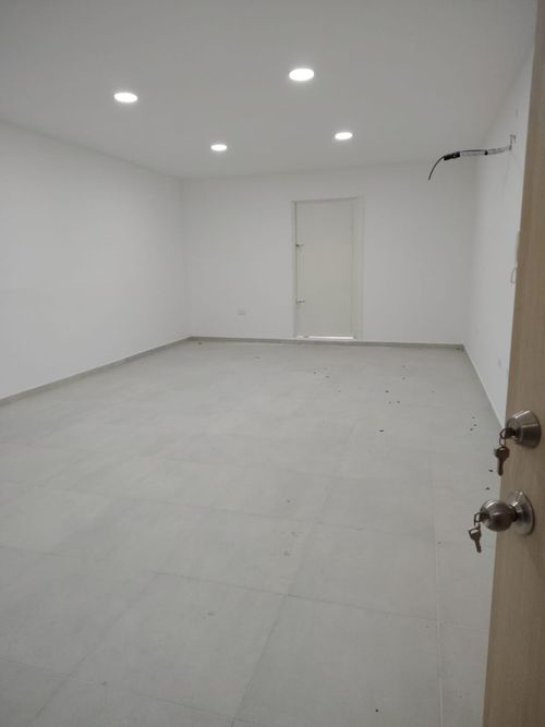 Oficina en arriendo en Caobos, Cúcuta, 47 m² · foto 7 de 12