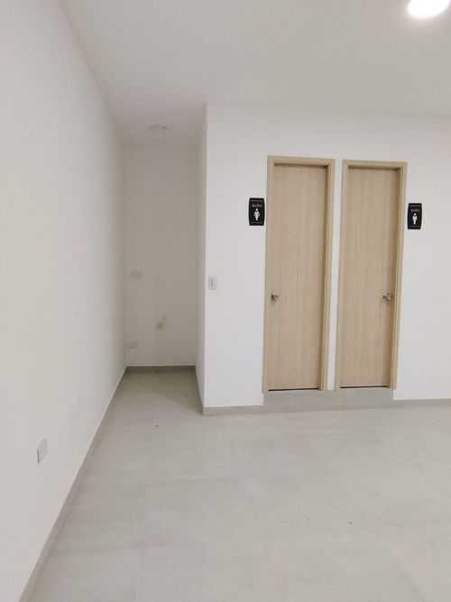 Oficina en arriendo en Caobos, Cúcuta, 47 m² · foto 8 de 12