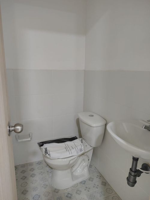 Oficina en arriendo en Caobos, Cúcuta, 47 m² · foto 9 de 12