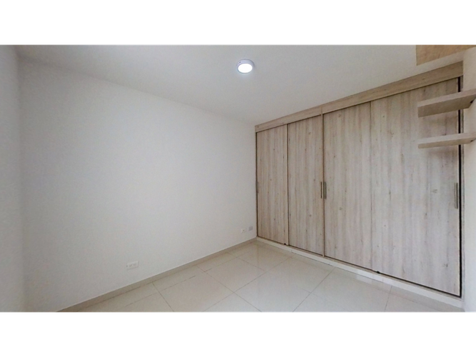 Apartamento en venta en Torres De Confandi, Cali · foto 3 de 19