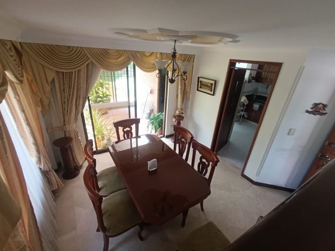 Casa de 4 alcobas en venta en San Jorge, Ibagué, 250 m² · foto 4 de 24