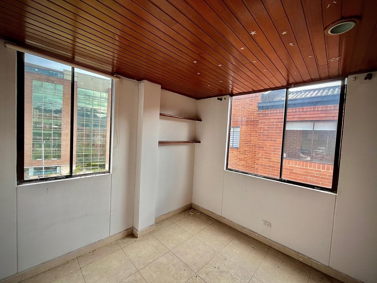Apartamento en venta en Portales Del Norte, Bogotá · foto 7 de 24