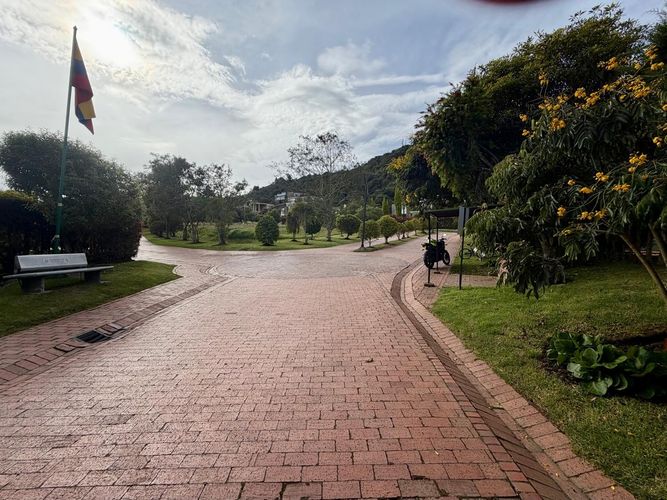 Casa de 4 alcobas en venta en Yerbabonita Bosque Nativo, Chía, 600 m² · foto 23 de 24
