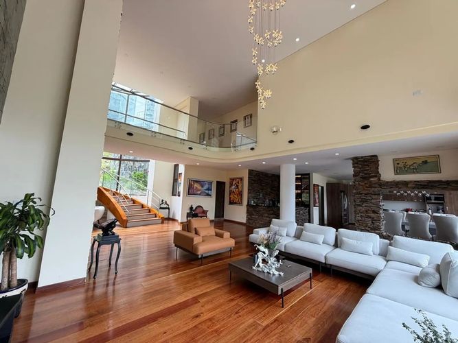 Casa de 4 alcobas en venta en Yerbabonita Bosque Nativo, Chía, 600 m² · foto 5 de 24