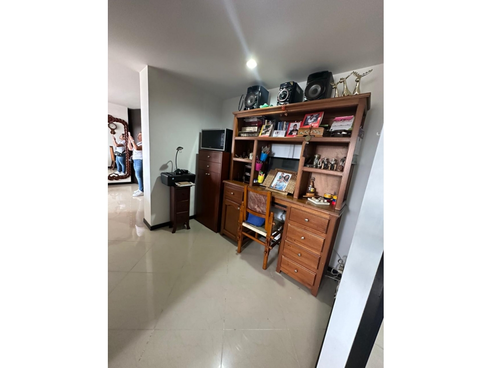 Apartamento en venta en Los Colores, Medellín · foto 9 de 20