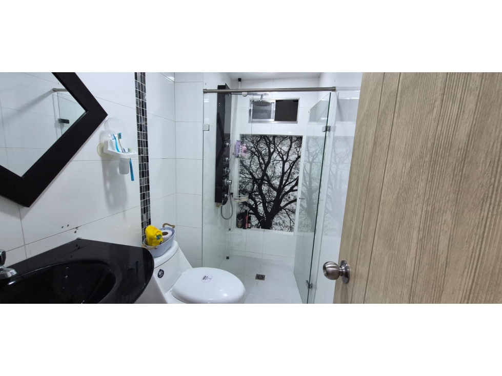 Apartamento en venta en Los Colores, Medellín · foto 16 de 22
