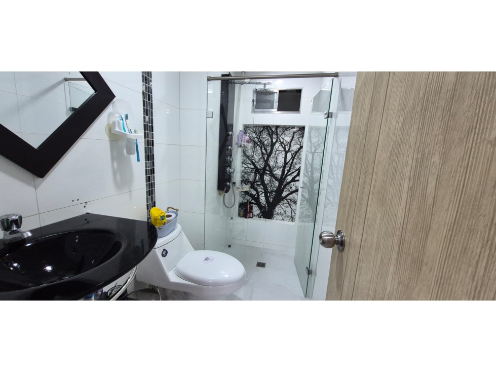 Apartamento en venta en Los Colores, Medellín · foto 18 de 22