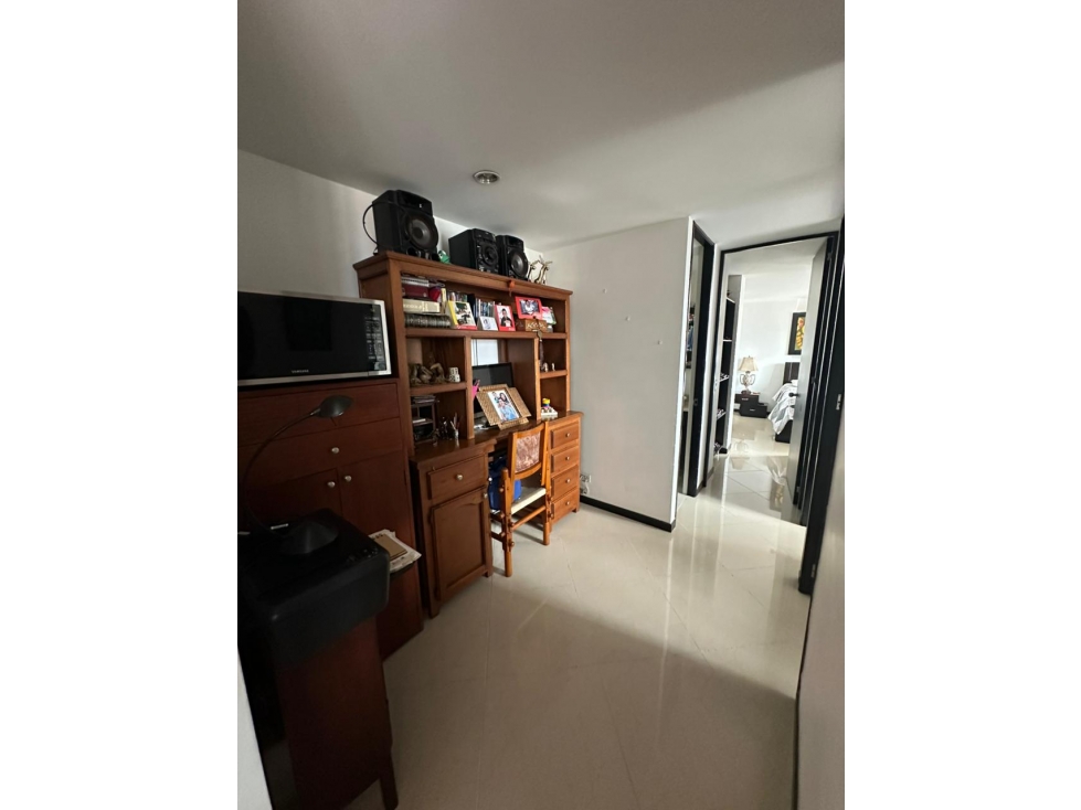 Apartamento en venta en Los Colores, Medellín · foto 17 de 20