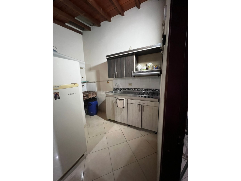 Apartamento en venta en Manrique Central, Medellín · foto 3 de 10