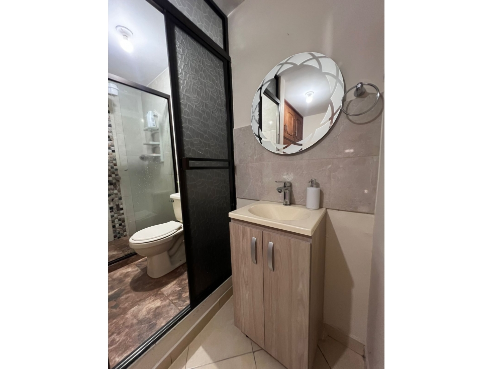 Apartamento en venta en Manrique Central, Medellín · foto 5 de 10