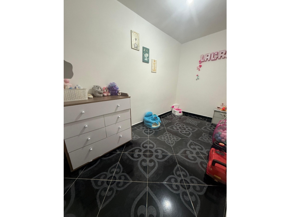 Apartamento en venta en Manrique Central, Medellín · foto 8 de 19