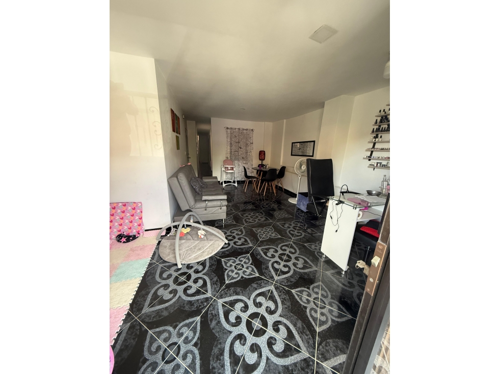 Apartamento en venta en Manrique Central, Medellín · foto 13 de 19
