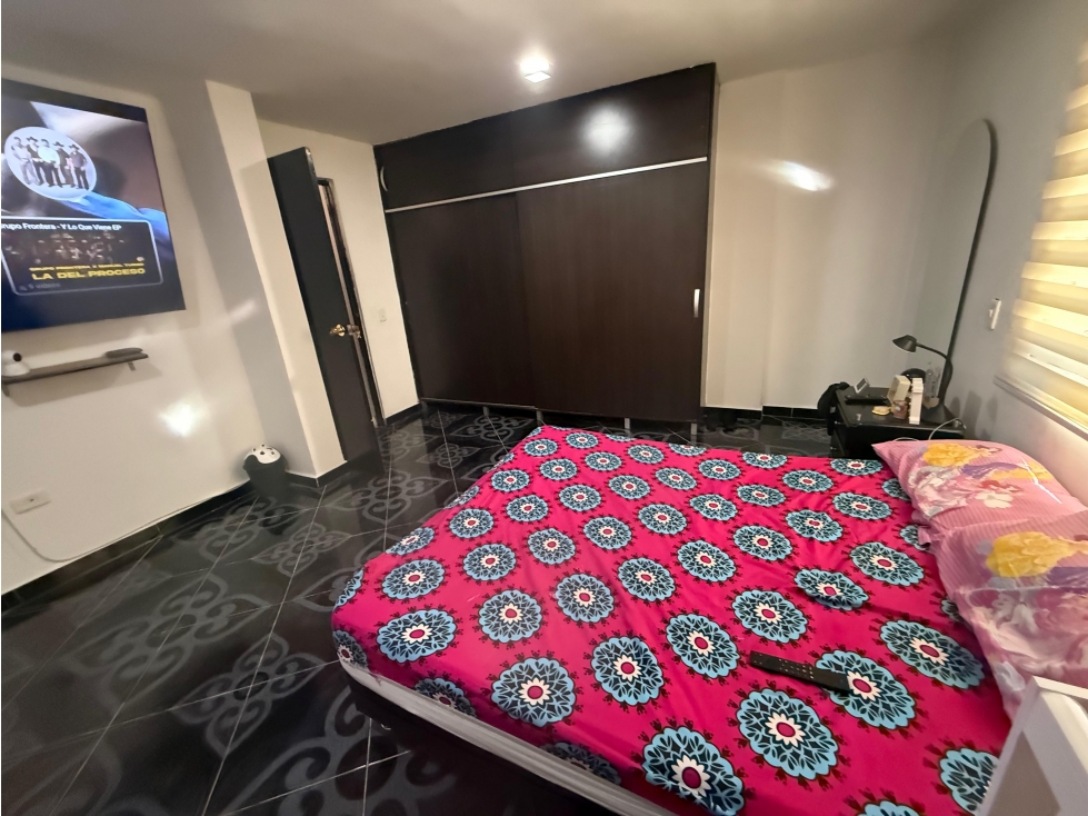 Apartamento en venta en Manrique Central, Medellín · foto 14 de 19