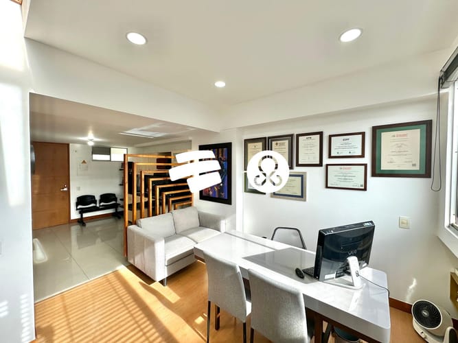 Apartamento de 1 alcoba en venta en Santa María De Los Ángeles, Medellín, 53 m² · foto 2 de 17
