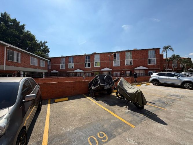 Casa de 3 alcobas en venta en Caney, Cali, 73 m² · foto 3 de 11