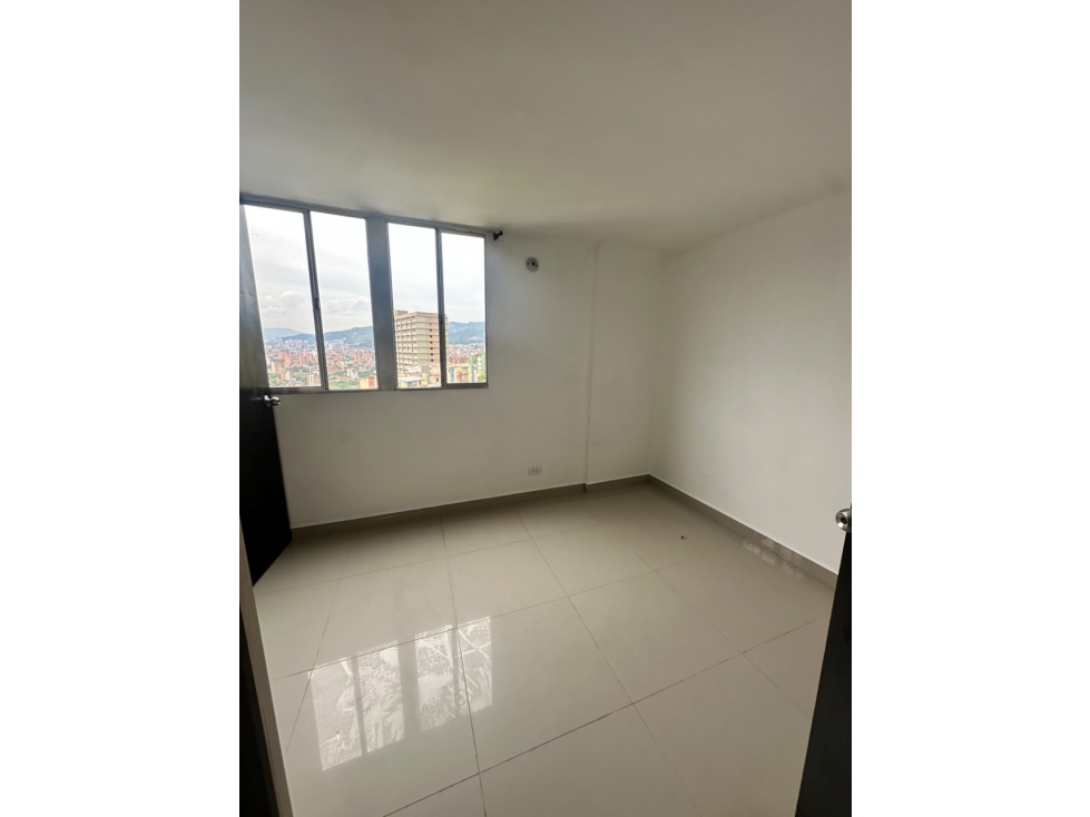 Apartamento en venta en Calasanz, Medellín · foto 7 de 12