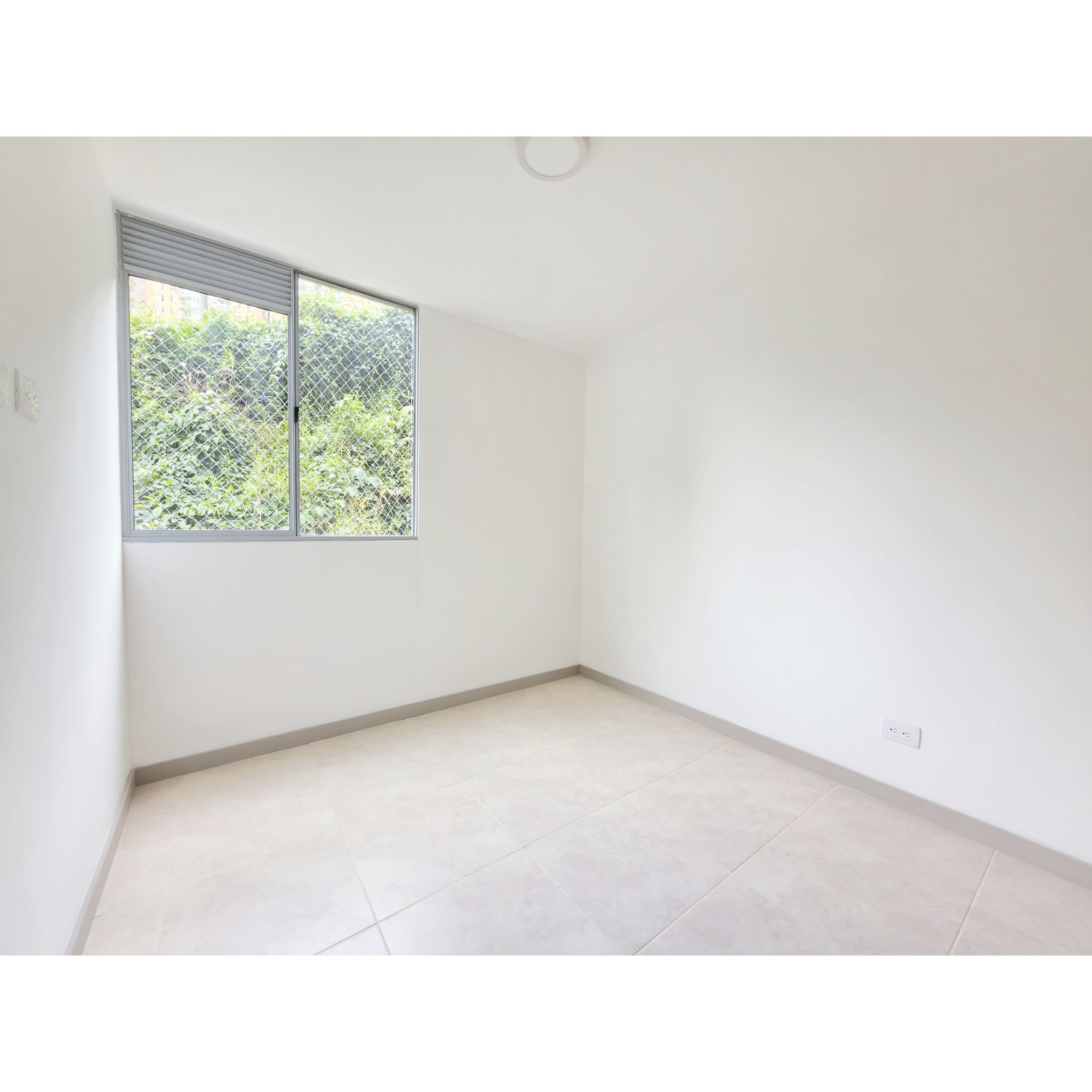 Apartamento en venta en La Cuenca, Envigado · foto 4 de 8