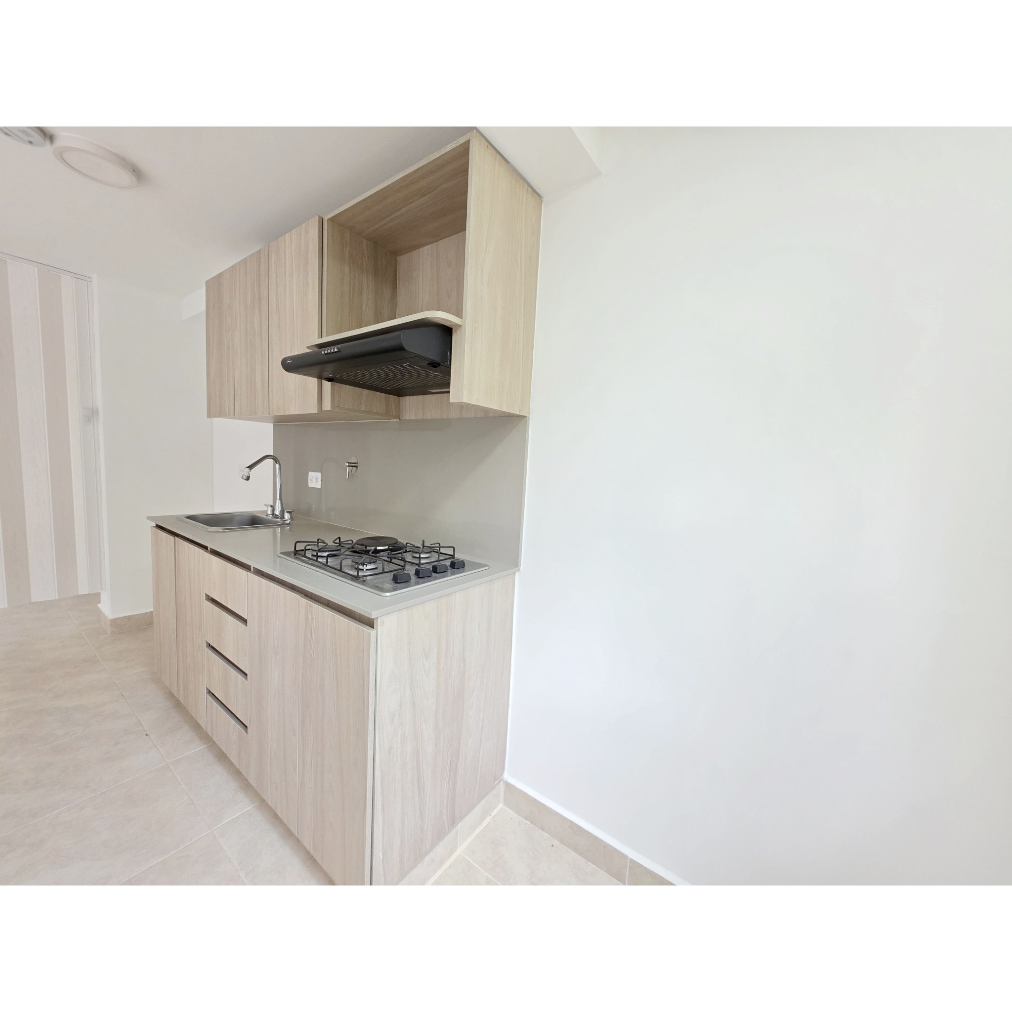 Apartamento en venta en La Cuenca, Envigado · foto 2 de 8