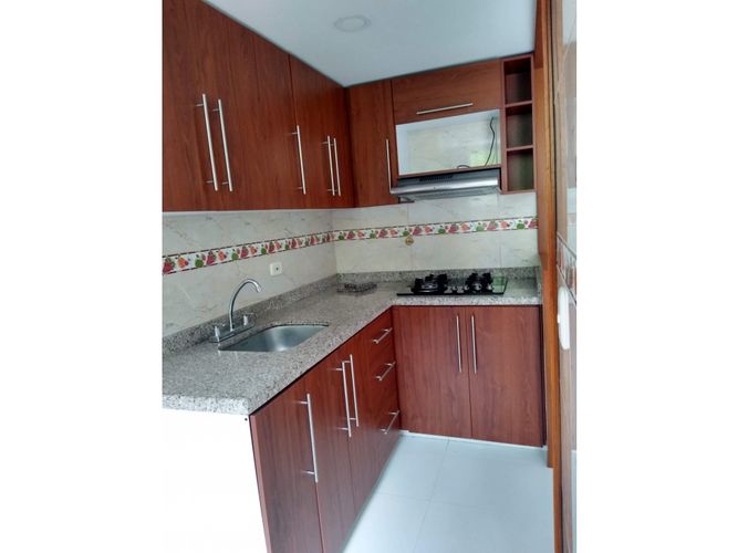Apartamento de 2 alcobas en venta en Aguacatal, Cali, 61 m² · foto 2 de 24