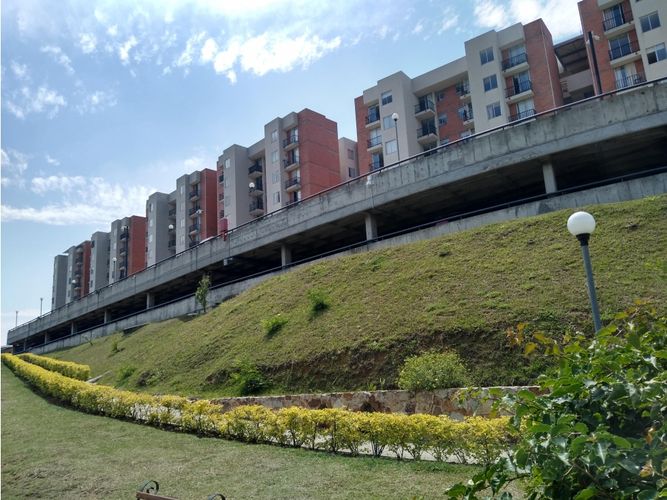 Apartamento de 2 alcobas en venta en Aguacatal, Cali, 61 m² · foto 4 de 24