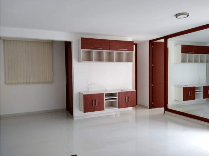 Apartamento de 2 alcobas en venta en Aguacatal, Cali, 61 m² · foto 6 de 24