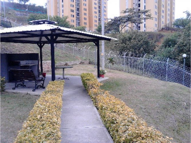Apartamento de 2 alcobas en venta en Aguacatal, Cali, 61 m² · foto 18 de 24