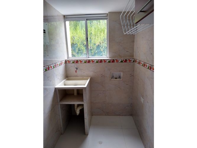 Apartamento de 2 alcobas en venta en Aguacatal, Cali, 61 m² · foto 22 de 24