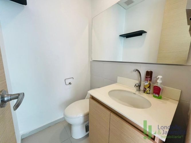 Oficina en venta en Villa Carlota, Medellín, 80 m² · foto 6 de 8