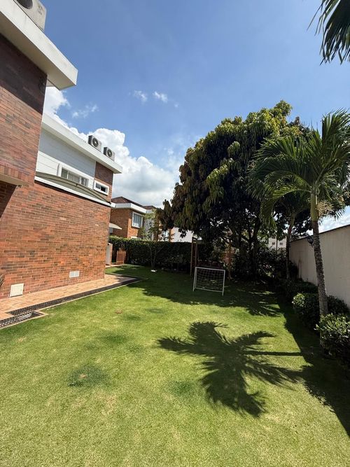 Casa de 5 alcobas en venta en La Españolita, Piedecuesta, 560 m² · foto 8 de 24
