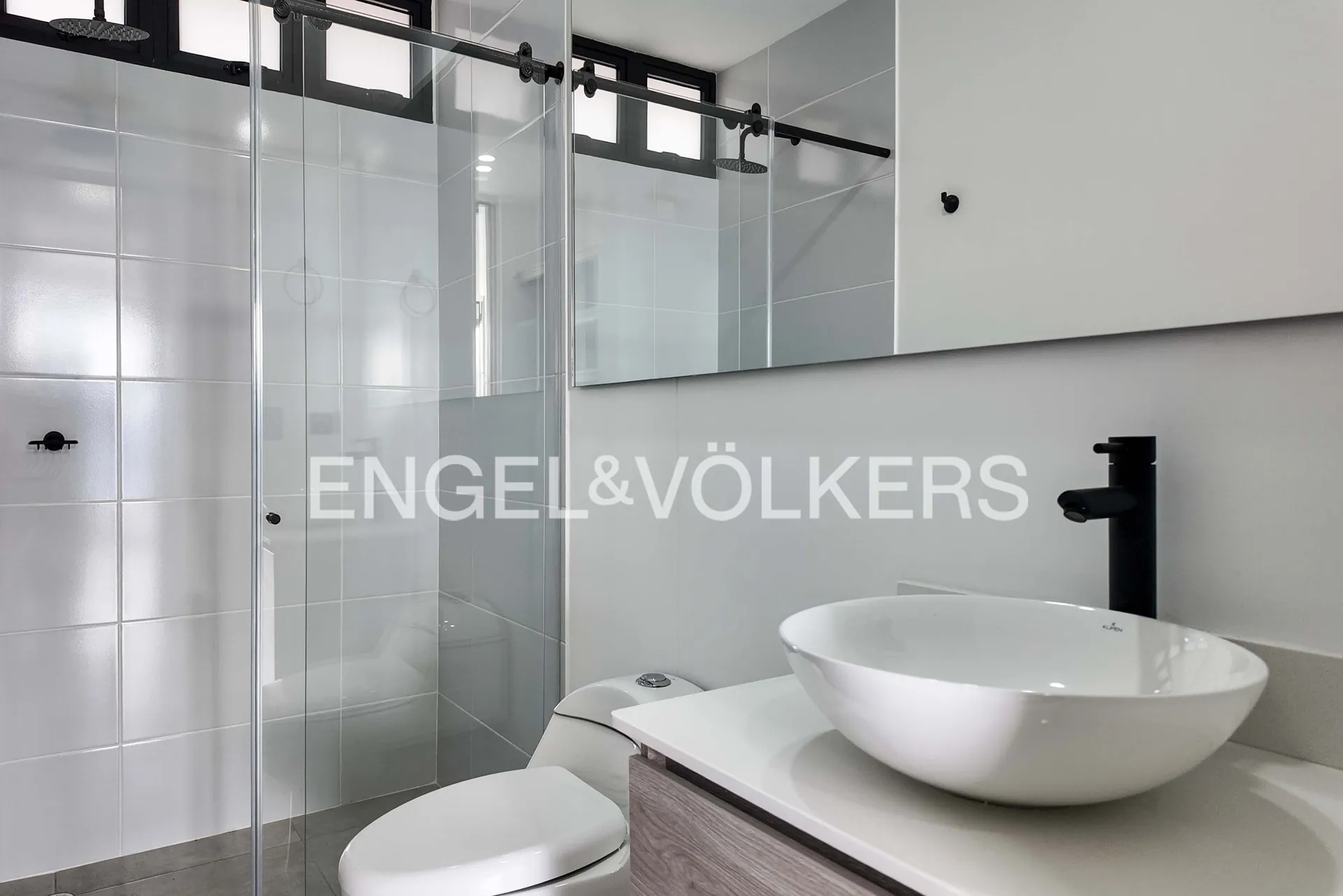 Apartamento en venta en Loma De Las Brujas, Envigado · foto 11 de 13