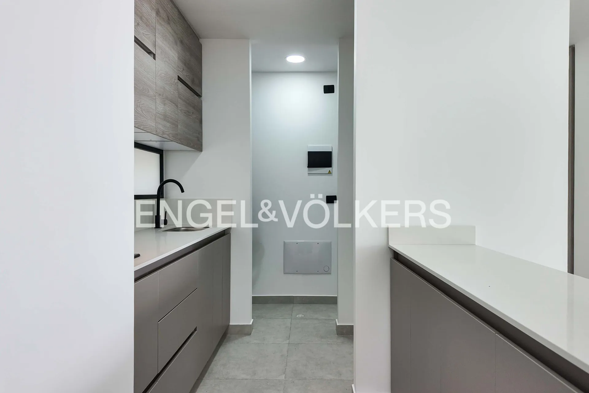 Apartamento en venta en Loma De Las Brujas, Envigado · foto 5 de 13