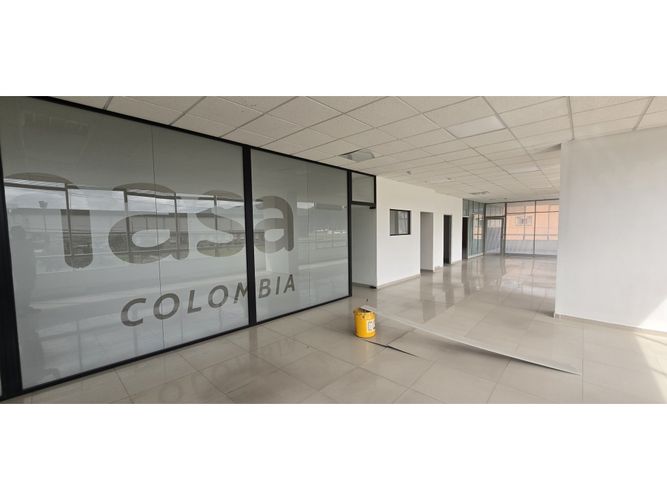 Oficina en arriendo en Siberia, Cota, 600 m² · foto 2 de 14