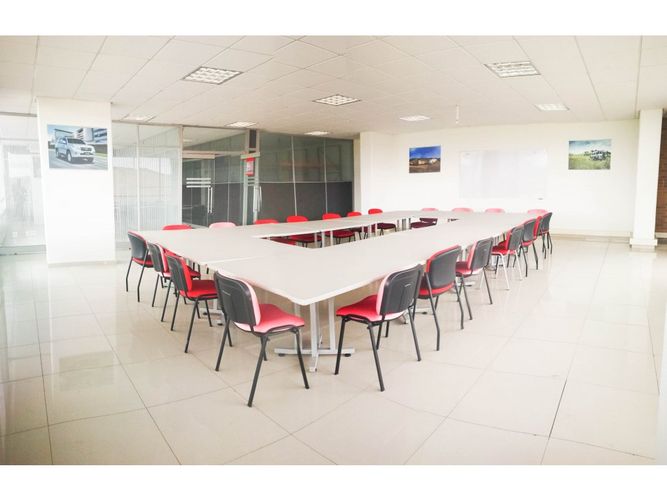 Oficina en arriendo en Siberia, Cota, 1200 m² · foto 6 de 9