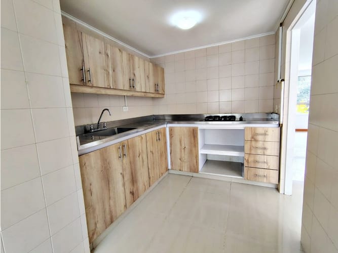 Apartamento de 3 alcobas en venta en El Poblado, Medellín, 87 m² · foto 4 de 20