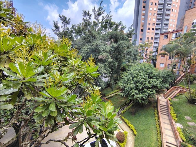 Apartamento de 3 alcobas en venta en El Poblado, Medellín, 87 m² · foto 18 de 20