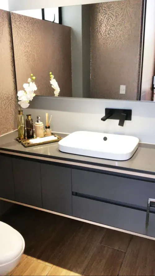Casa de 5 alcobas en venta en La Pradera, Envigado, 1410 m² · foto 2 de 20
