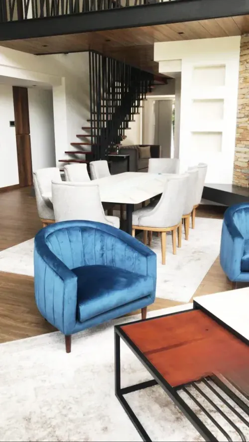 Casa de 5 alcobas en venta en La Pradera, Envigado, 1410 m² · foto 3 de 20