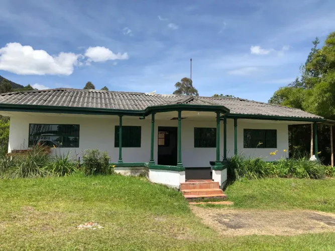 Casa de 4 alcobas en venta en Lomitas, La Ceja · foto 4 de 21
