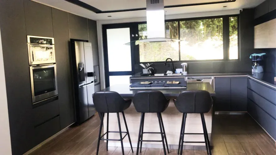 Casa de 5 alcobas en venta en La Pradera, Envigado, 1410 m² · foto 18 de 20
