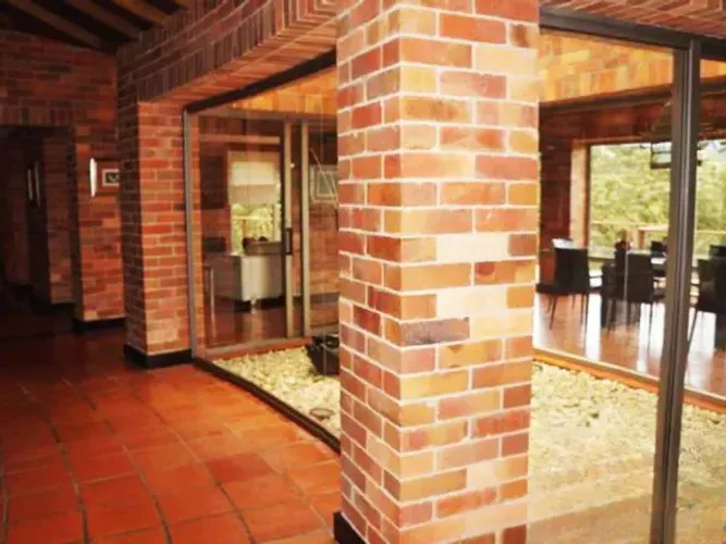 Casa de 3 alcobas en venta en Guayabito, Rionegro · foto 3 de 24