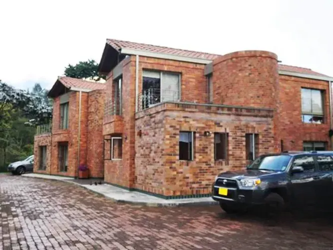 Casa de 3 alcobas en venta en Guayabito, Rionegro · foto 21 de 24