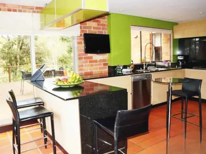 Casa de 3 alcobas en venta en Guayabito, Rionegro · foto 23 de 24