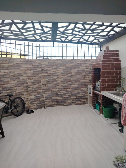 Casa de 4 alcobas en venta en El Tejar, Bucaramanga, 185 m² · foto 2 de 11