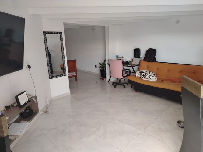 Casa de 4 alcobas en venta en El Tejar, Bucaramanga, 185 m² · foto 3 de 11