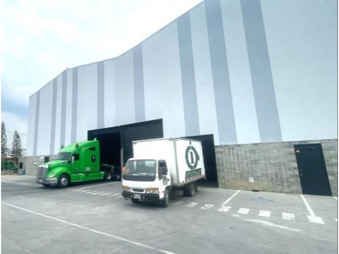 Bodega en arriendo en Acopi, Yumbo, 1000 m² · foto 18 de 22