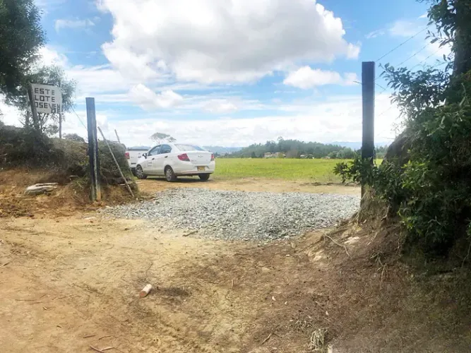 Lote en venta en El Zango, Guarne, 10450 m² · foto 8 de 10