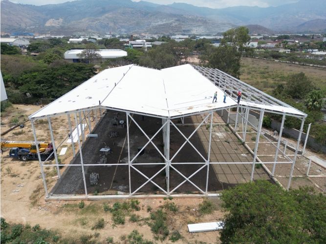 Bodega en arriendo en Acopi, Yumbo, 2200 m² · foto 3 de 24